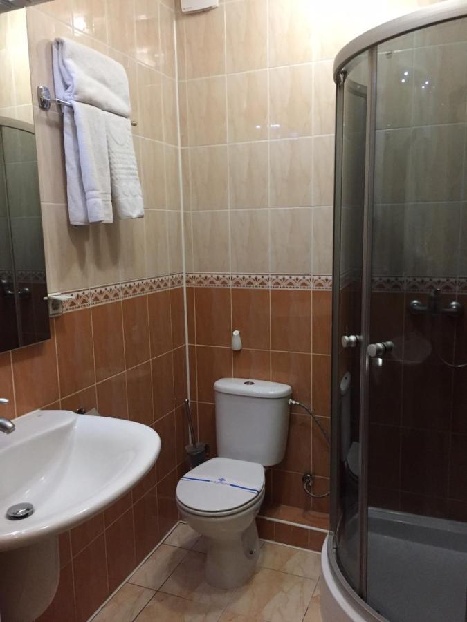 Hotel-Restaurant Lyube Plus Khmelʼnytsʼkyy Kültér fotó