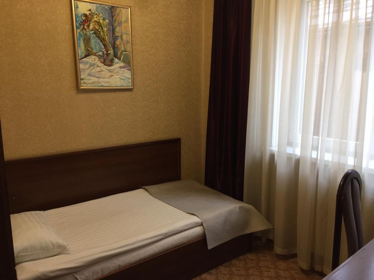 Hotel-Restaurant Lyube Plus Khmelʼnytsʼkyy Kültér fotó